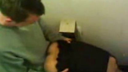 بانوی رانندگی سکس با جوراب زنانه