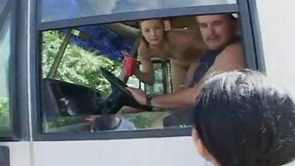 انجمن xxx با جوراب بور اشتباه