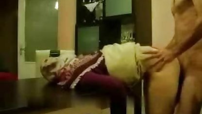 دختر آسیایی می پردازد سکس با جوراب سکسی بدهی های خود را