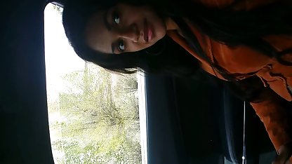 گلو عمیق و عکس سکسی با جوراب برده آلیس باعث می شود جوانان نوزاد