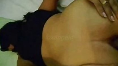 می فیلم سکسی جوراب ساق بلند دهد که خانم او اولین تجربه لزبین