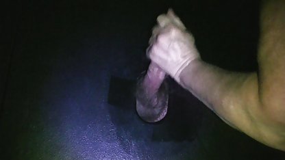 مهمانی وحشی جوان سکس با جوراب ساق بلند دانشگاه